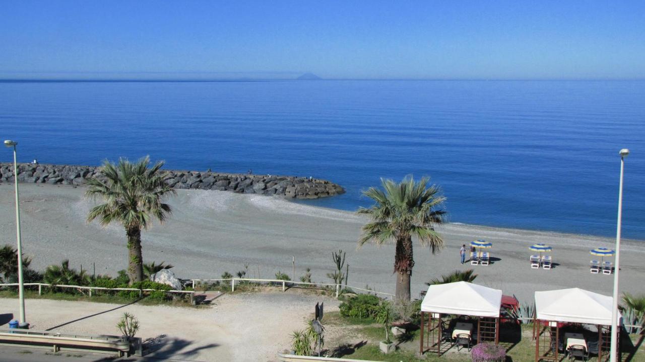 Hotel La Tonnara Amantea Esterno foto