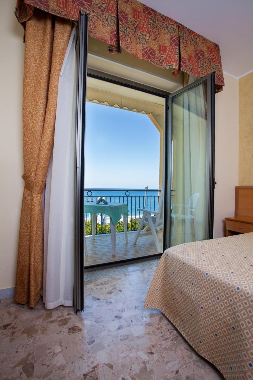 Hotel La Tonnara Amantea Esterno foto